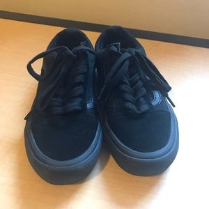 Blackout Old Skool Pro Vans